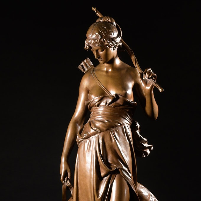 Imposante sculpture en bronze "Nymphe de Diane" signée Eugène Aizelin – Image 2